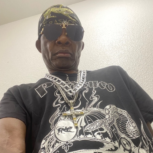 Parasuco Vintage weekend Warrior Embellished Tee Sz 3X - Picture 8 of 17